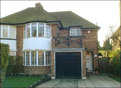 11 Maurice Walk